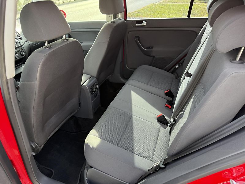 Volkswagen Golf Plus 1.6i 75 KW AUTOMAT. - fotka 12 z 14