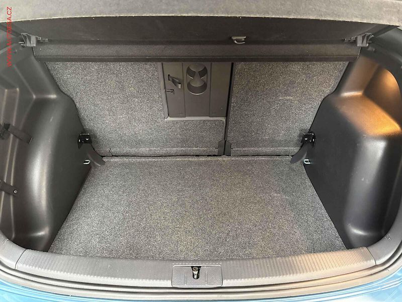Volkswagen Golf Plus (2006) 1.9 TDi, ČR, AC, TZ - fotka 7 z 14