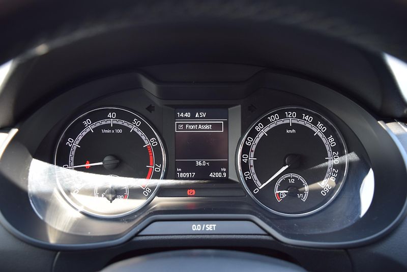 Škoda Octavia (2017) 1.4TSI 110kw AMBITION TAŽ NAVI - fotka 30 z 50