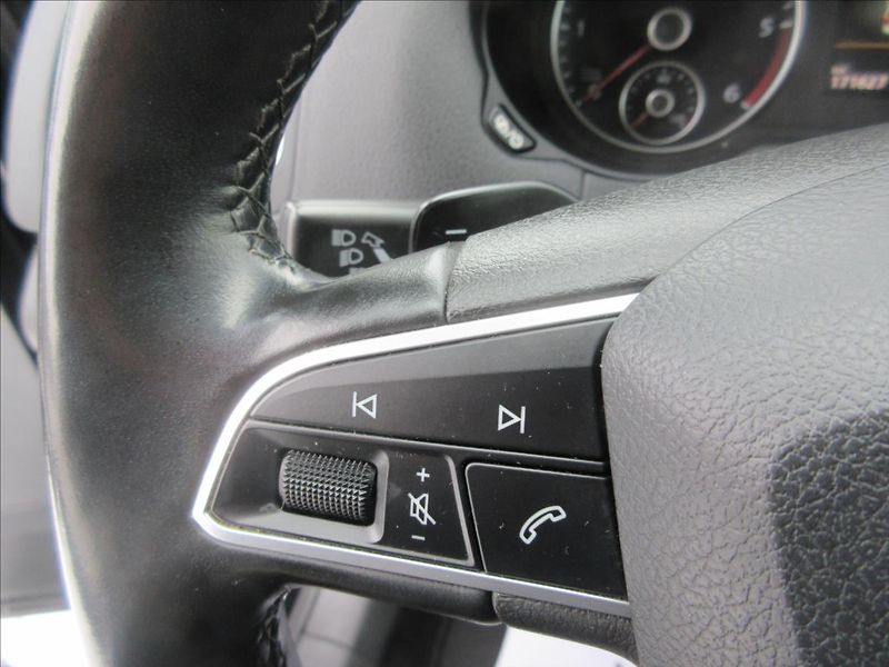 Seat Alhambra 2,0 TDI DSG 7Míst Xenon Style - fotka 12 z 20