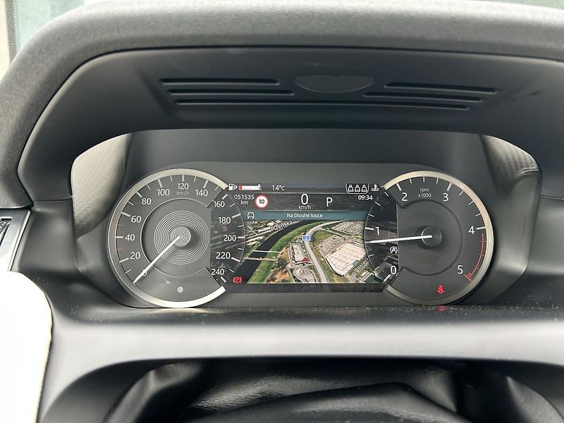 Land Rover Discovery Sport D200 R-Dynamic SE - fotka 17 z 23