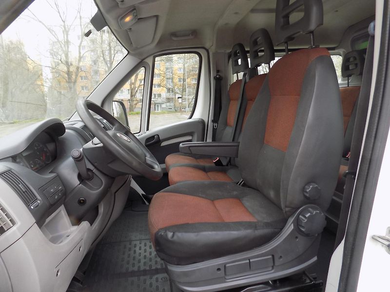Fiat Ducato (2011) 2,3 88KW L2H1 6MÍST - fotka 17 z 47