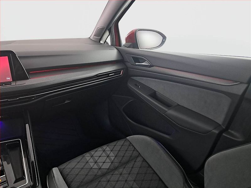Volkswagen Golf (2024) R-Line 2.0 TDI - fotka 8 z 19