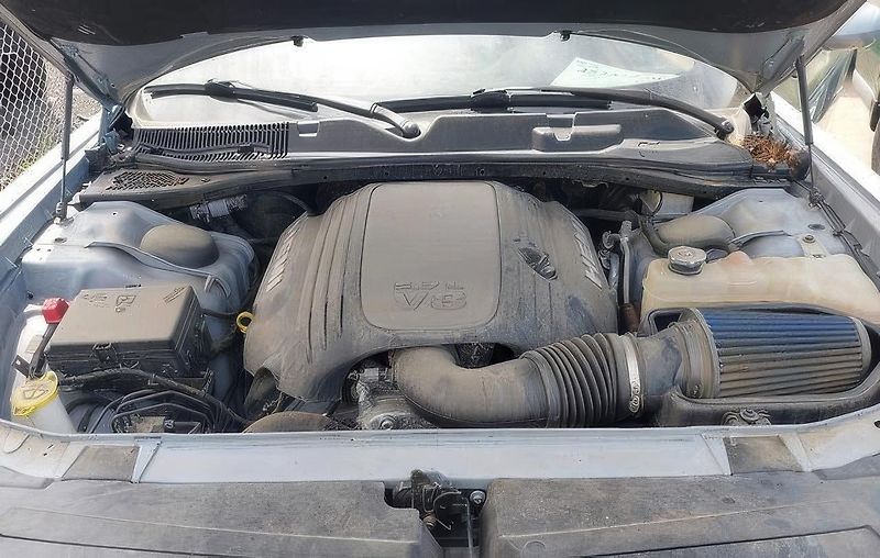 Dodge Challenger (2021) Auto na cestě - fotka 10 z 13
