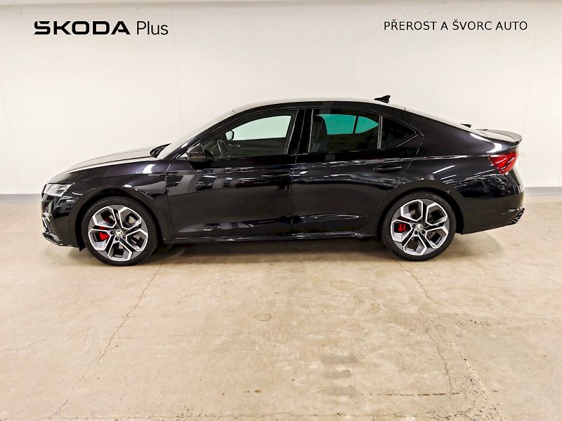 Škoda Octavia (2022) 2.0 TSI 180 kW DSG RS - fotka 3 z 32