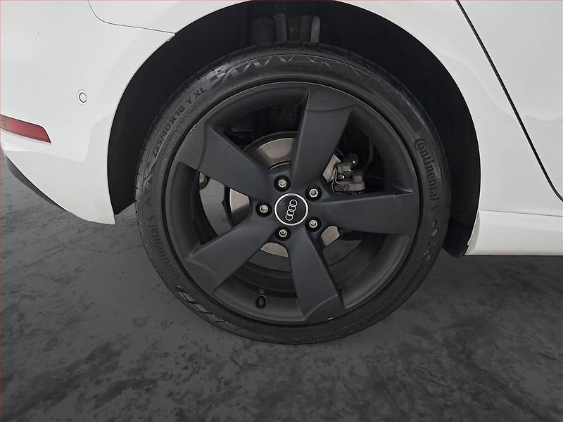 Audi A3 (2015) e-tron, Automat, Serv.kniha - fotka 15 z 20