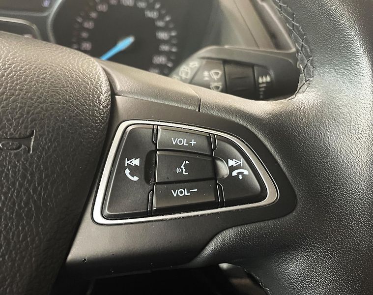Ford Kuga Titanium 1,5Eoboost, ČR, 1.MAJ - fotka 16 z 27
