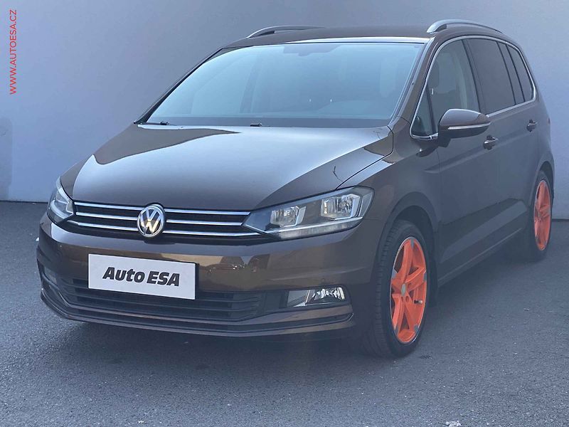 Volkswagen Touran (2016) 1.6 TDi, ČR, AC, tempo - fotka 3 z 16