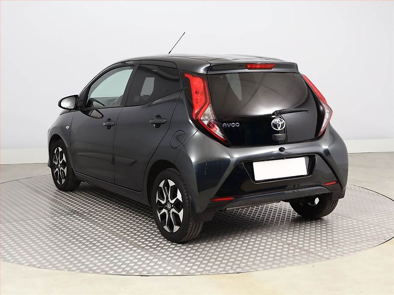 Toyota Aygo (2021) 1.0 VVT-i, ČR,1.maj - fotka 4 z 13