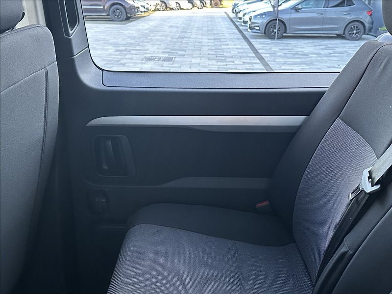 Opel Vivaro 2,0 CDTI 150PS  L2 Kombi-6 Enj - fotka 22 z 53