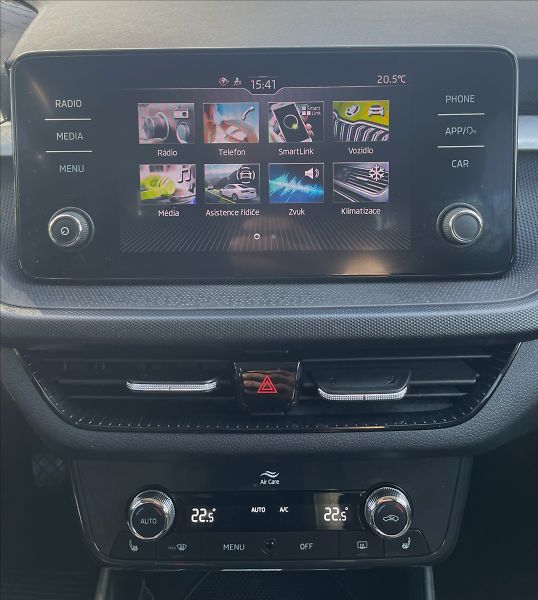 Škoda Fabia 1,0 tsi Edition 110 81kw po se - fotka 15 z 23