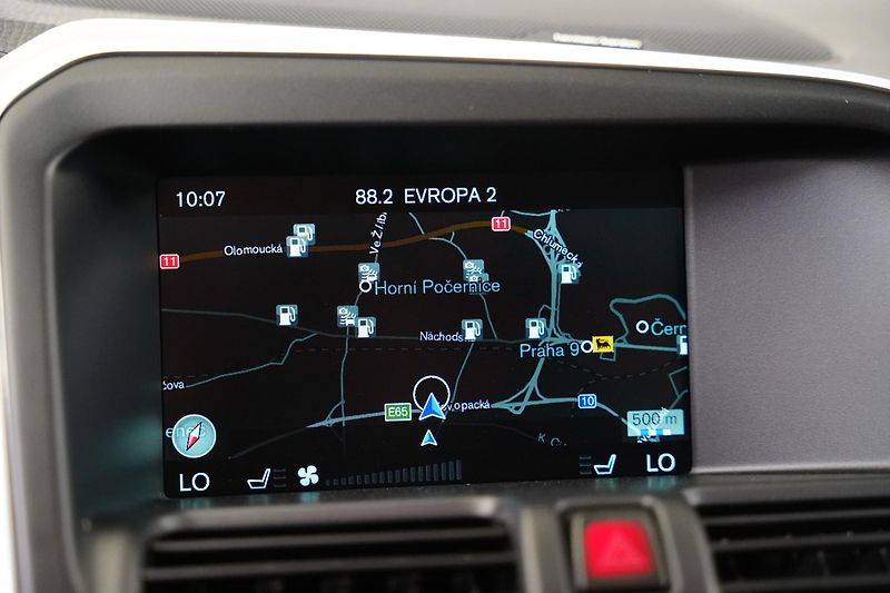 Volvo XC60 - fotka 18 z 25