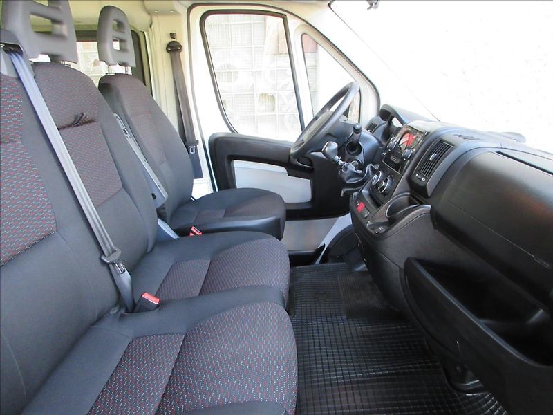 Peugeot Boxer 2,0 HDi 9míst, L2H2, DPH, Top - fotka 13 z 29