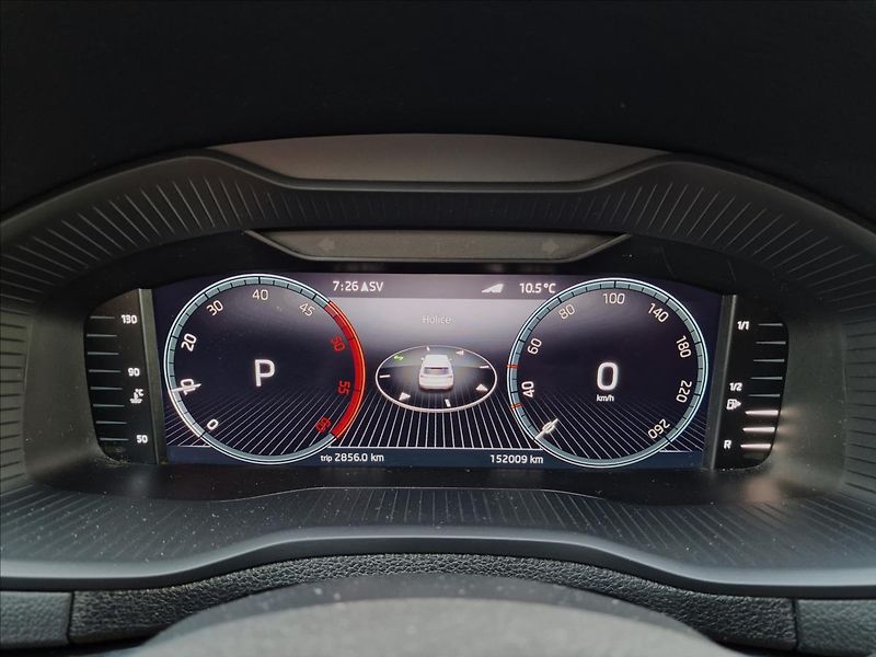 Škoda Karoq 2.0TDI DSG Style,ČR,1.Majitel - fotka 22 z 50