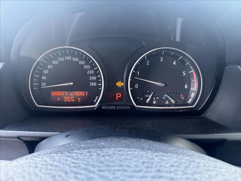 BMW X3 3,0 d Automat - fotka 16 z 19