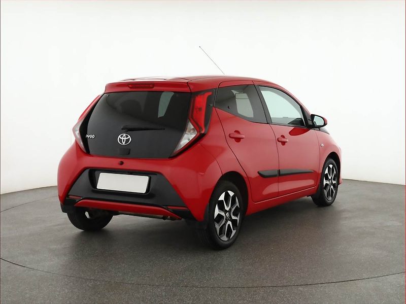 Toyota Aygo (2018) 1.0 VVT-i, Serv.kniha - fotka 5 z 16