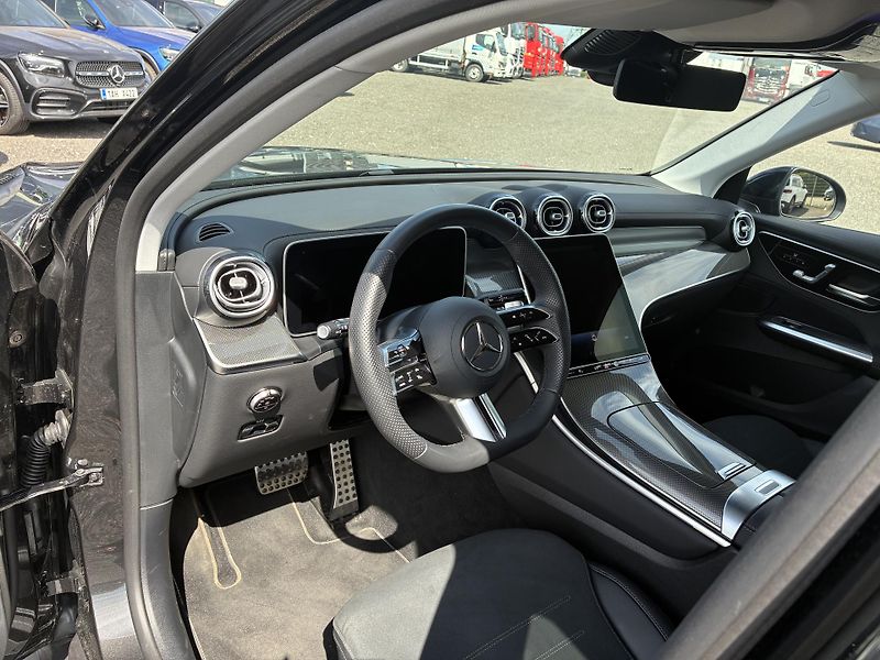 Mercedes-Benz GLC (2025) 220d 4MATIC - fotka 12 z 15