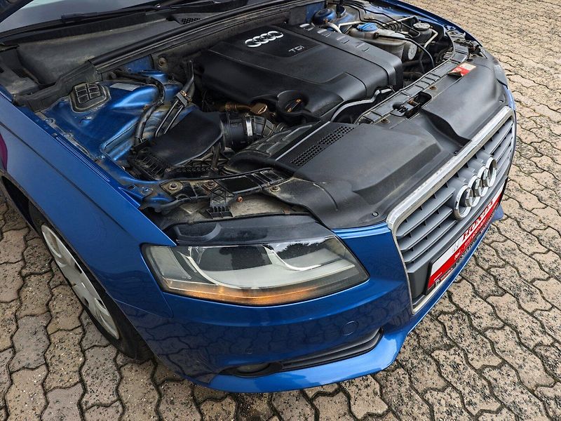Audi A4 (2008) Avant 2.0 TDi Automat - fotka 29 z 37