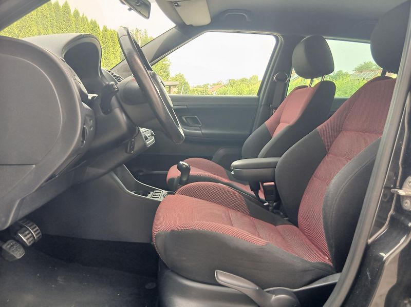Škoda Fabia 1.2 TSi MONTE CARLO - fotka 10 z 33
