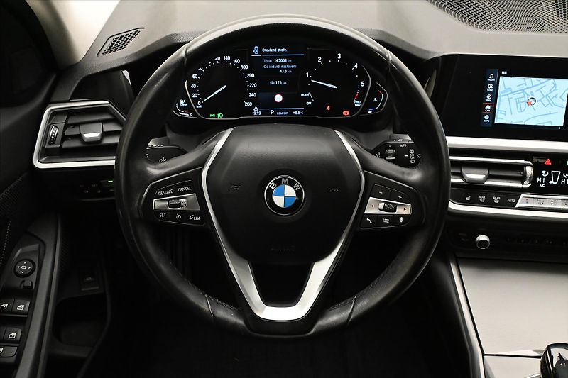BMW Řada 3 2,0 320d 140 kW Steptronic Zár - fotka 18 z 31