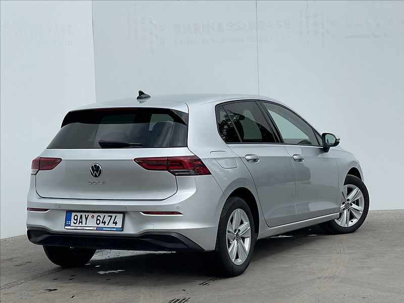 Volkswagen Golf 1,0 TSI Life Kamera KESSY - fotka 3 z 22