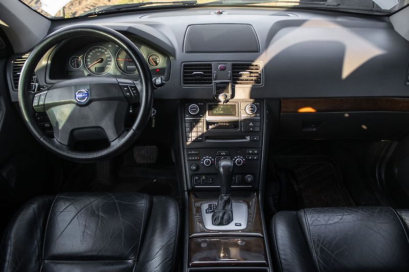 Volvo XC90 DVD, nezávislé topení, tažné. - fotka 13 z 43
