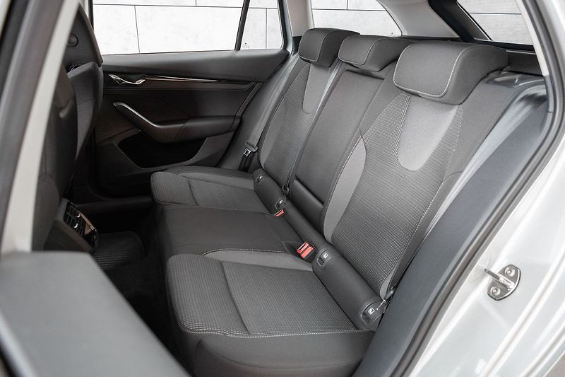 Škoda Octavia 2.0 TDI*REZERVACE* - fotka 16 z 39
