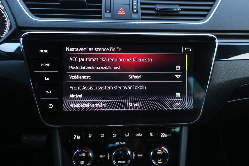 Škoda Superb (2017) 2.0 TDI 140kW 4x4 L&K DSG - fotka 33 z 50