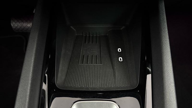 Škoda Octavia 2.0 TDI DSG Top Selection Comb - fotka 24 z 29