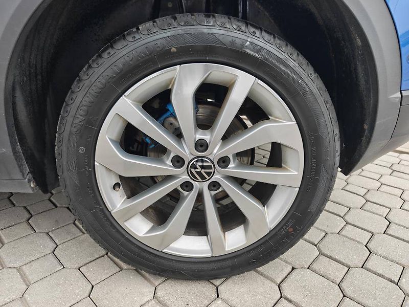 Volkswagen T-Roc Life 6G 1,0TSI - fotka 20 z 22