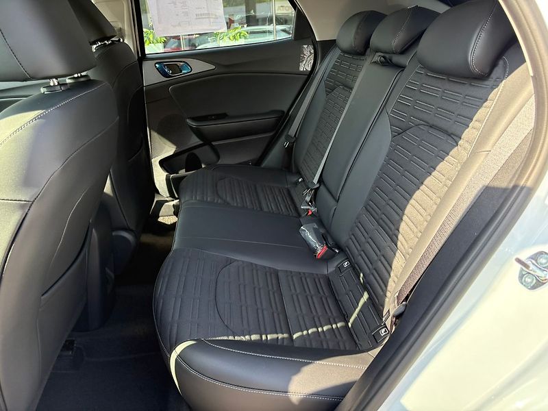 Kia Ceed (2026) 1,0 T-GDi GPF EXCLUSIVE (2027) - fotka 11 z 18