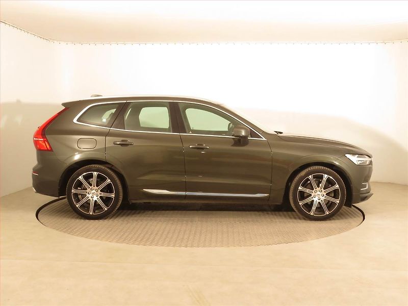 Volvo XC60 (2017) Inscription D4 - fotka 6 z 18