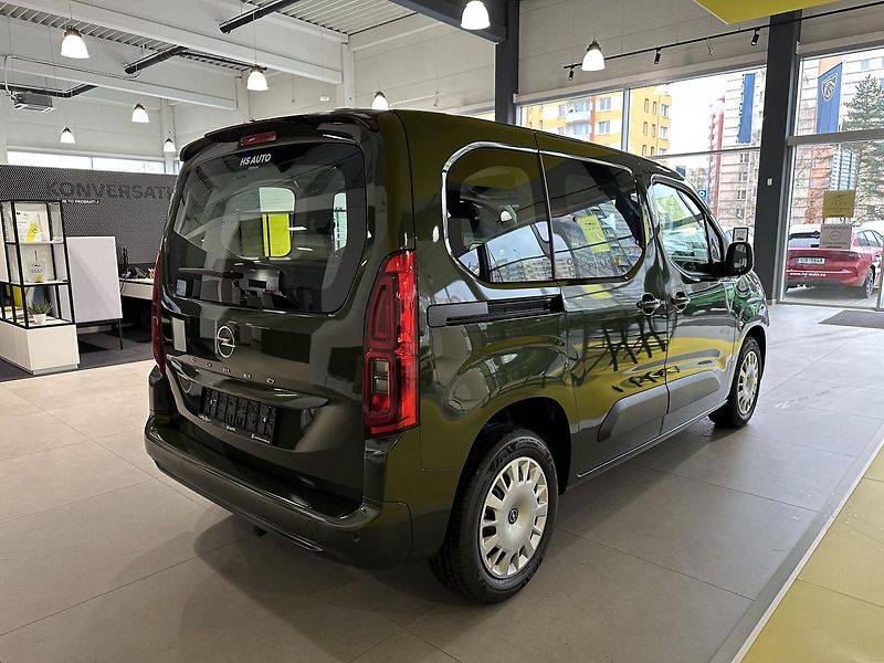 Opel Combo Edition Plus L1H1 1.5CDTI, MT6 - fotka 5 z 19
