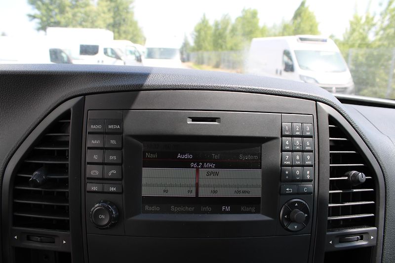 Mercedes-Benz Vito 2,2 116CDI 5Míst Automat+klima - fotka 13 z 26