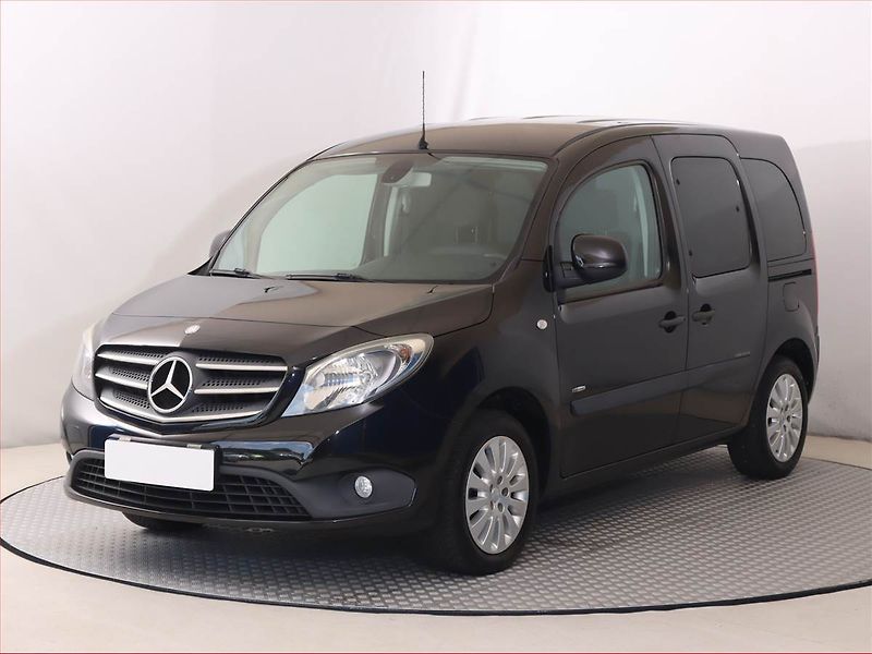 Mercedes-Benz Citan (2017) 111 CDI, 5Míst - fotka 2 z 15