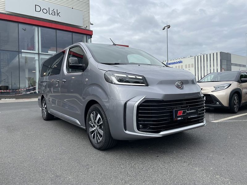 Toyota ProAce Verso 2.0D 6MT Family ODBĚR IHNED - fotka 1 z 28