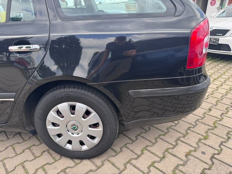 Škoda Octavia (2007) 1,6i MPI 75 KW KOLA SK STK - fotka 15 z 46