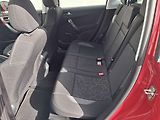 Peugeot 2008 (2018) 1.2 PT, 1.maj,ČR, Active - náhled 10