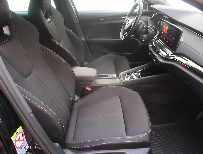 Škoda Octavia (2023) 2.0 TDI - fotka 9 z 26