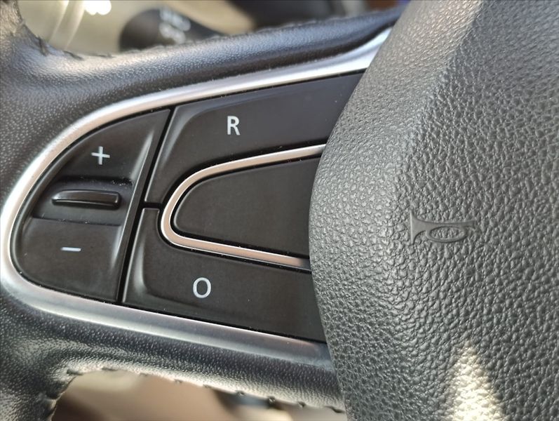 Renault Kadjar 1,5 DCi Kamera Navi Aut.klima - fotka 28 z 34