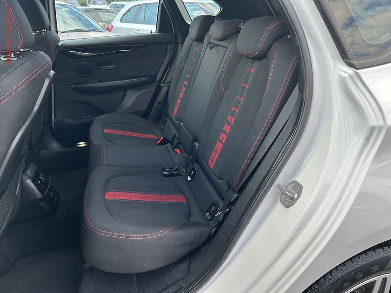 BMW Řada 2 (2016) 1.5i, ČR, autoAC, temp - fotka 10 z 19