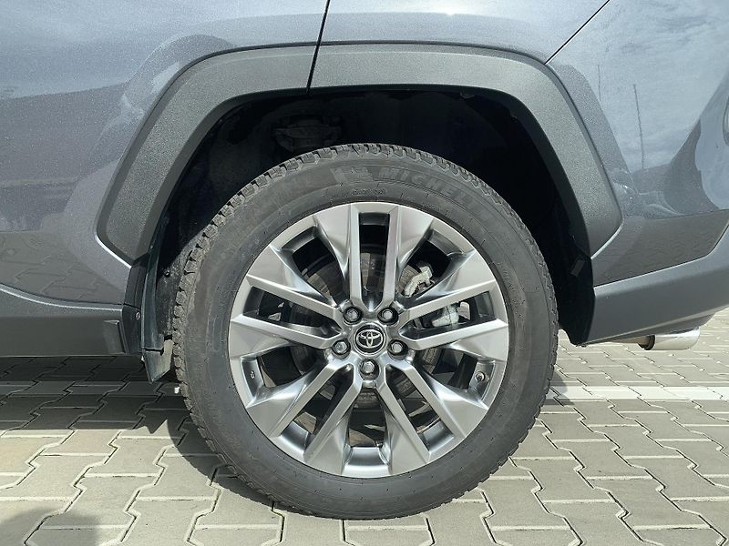 Toyota RAV4 EXECUTIVE SKYVIEW 2.5 HEV 4WD - fotka 35 z 37