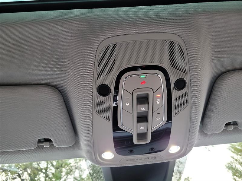 Audi e-tron 0,0 55,95KWH,4x4,SOH 90,6% - fotka 42 z 50