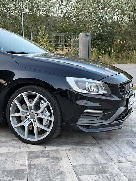 Volvo S60 (2016) S60 Polestar 1/750 T6 AWD 3.0  - fotka 9 z 17
