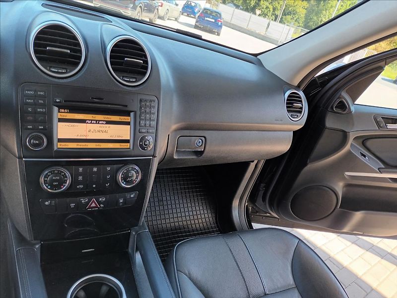 Mercedes-Benz Třídy M 3,0 350CDI,165KW,KŮŽE,NAVI - fotka 13 z 41