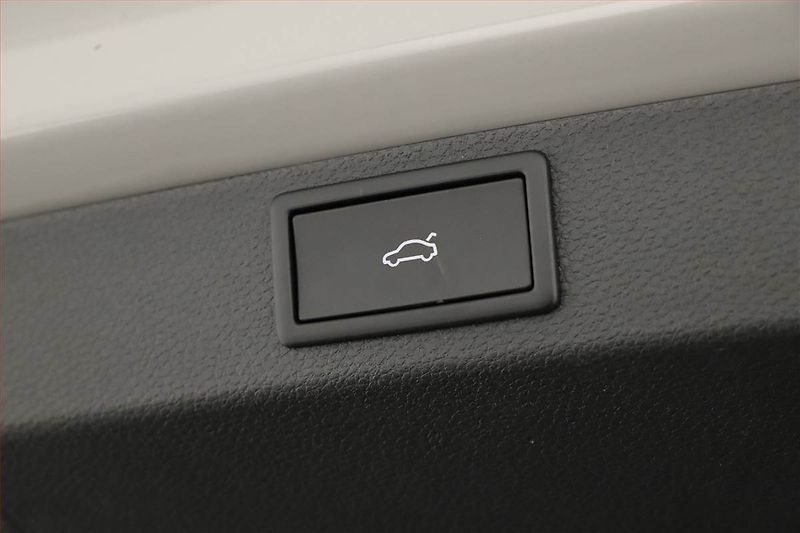 Škoda Karoq (2025) 1.5 TSI, Sportline, Navigace - fotka 13 z 20