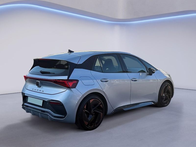 Cupra Born 150kW Pano DCC KESSY Tep. čerp - fotka 8 z 13