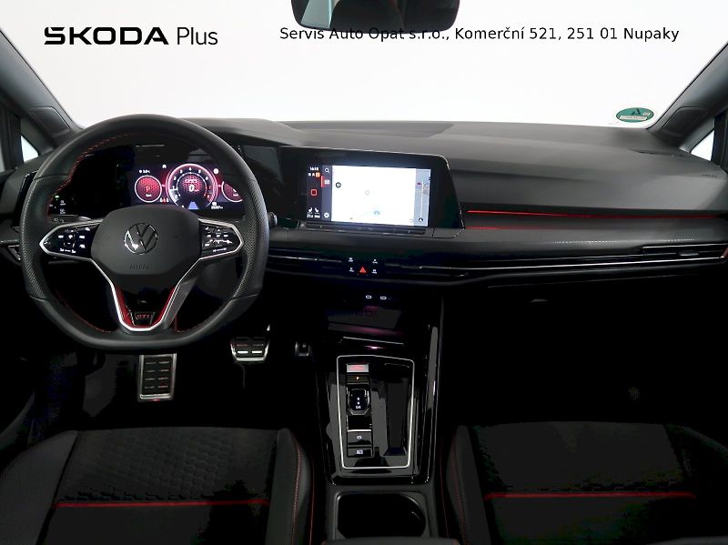 Volkswagen Golf (2024) GTI CLUBSPORT 2.0TSI 221KW DSG - fotka 5 z 38