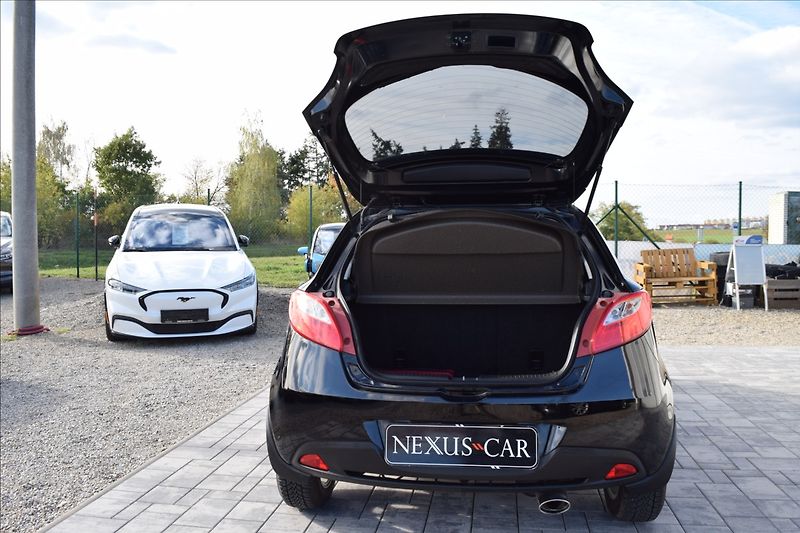 Mazda 2 1,5 MZR 76KW ALU KLIMA - fotka 13 z 38