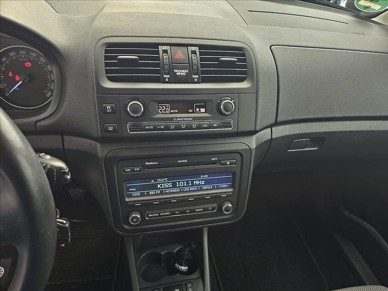Škoda Fabia II 1,2 TSi 63KW Ambition - fotka 17 z 46